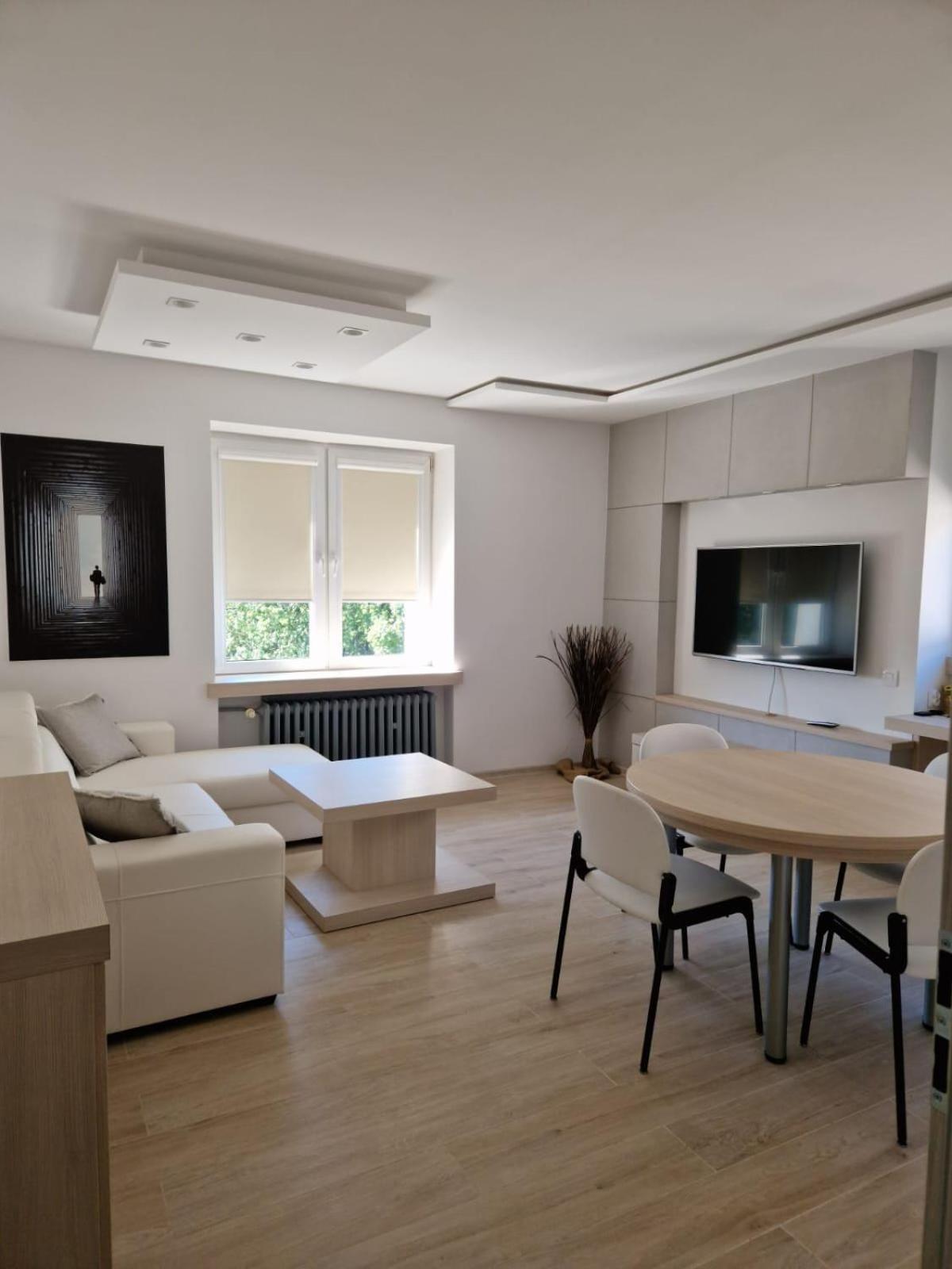 Nad Lodka Apartment *